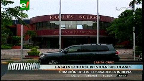 Santa Cruz Estudiantes del Eagles School retornaron a clases