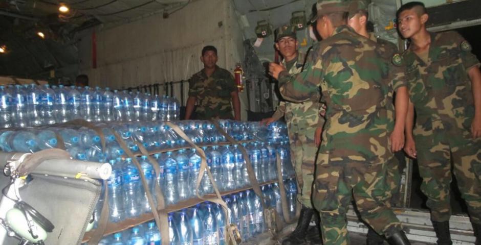 10 toneladas de ayuda humanitaria fueron llevados desde Bolivia a Ecuador