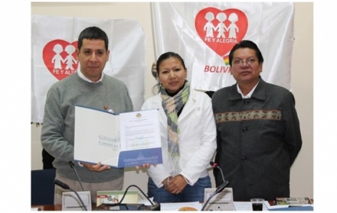 Diputados otorgan grado de Institución Meritoria del Estado Plurinacional de Bolivia a Fe y Alegría