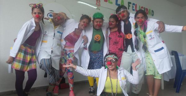 Doctores de la felicidad en la UPDS