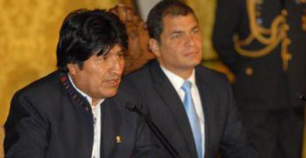 Evo Morales visitará a Rafael Correa para solidarizarse con los damnificados del sismo.
