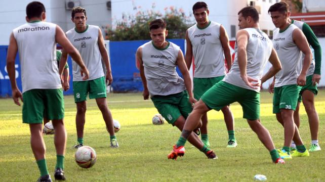 El pandino Iragua (centro) volverá a tener su oportunidad en Oriente. Foto. Rolando Villegas %image_alt%