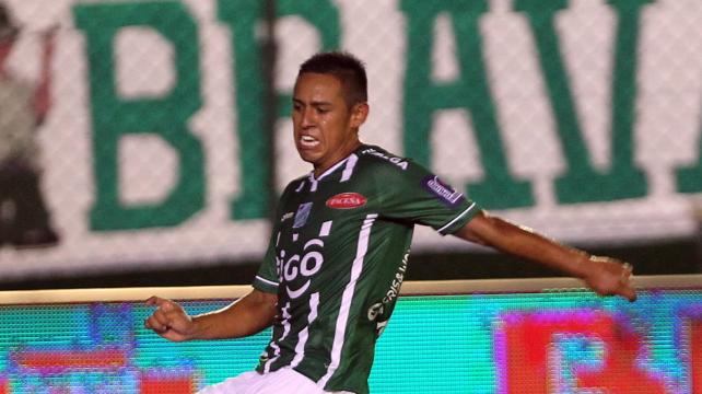 Vargas terminó con una molestia en el aductor derecho tras el partido contra San José. Foto: DIEZ %image_alt%