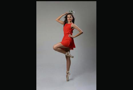 Yesenia Barrientos, srta. Santa Cruz 2016, lleva 11 años ligada a la danza. Es profesora en Danzarte