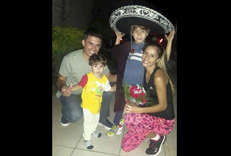 Ha formado una linda familia con Diego Langa con quien tiene dos hijos