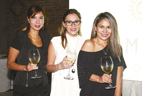 Verónica Urioste, Gabriela Peña y Anahí Ruíz se reencontraron en la cata y la pasaron increíble