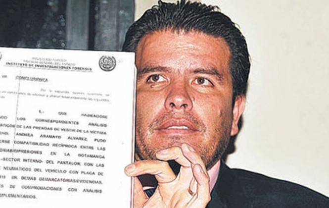 Aprehenden a William Sánchez, otro abogado de Gabriela Zapata Aprehenden a William Sánchez, otro abogado de Gabriela Zapata