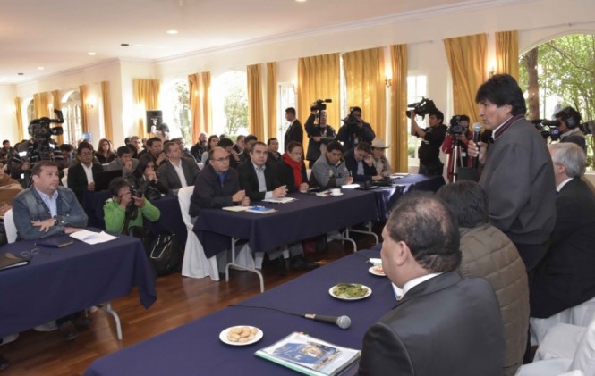 UD plantea que la Unidad de Investigación Financiera investigue cuentas bancarias de ministros UD plantea que la Unidad de Investigación Financiera investigue cuentas bancarias de ministros