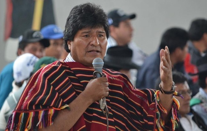 Morales anuncia obras para Chuquisaca en festejo de su aniversario