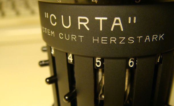 Las maravillosas calculadoras de los años 30, antes de la era electrónica