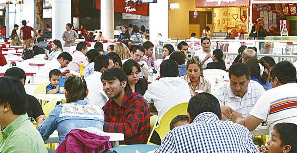 Las familias cruceñas y del país se dan gustitos los fines de semana