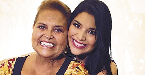 Gloria Mariana Limpias y Gloria Suárez de Limpias