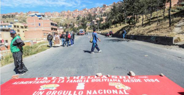 Los fabriles volvieron a protestar y paralizar vías en La Paz este lunes