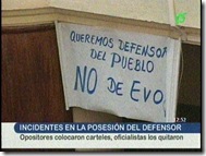 UNprotestaconcartelporposesiondevillena3