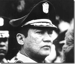 Noriega_Manuel_b