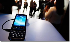 BlackBerry-Torch-9800-sma-006