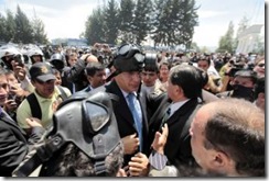 Correa_atacado_gases_lacrimogenos