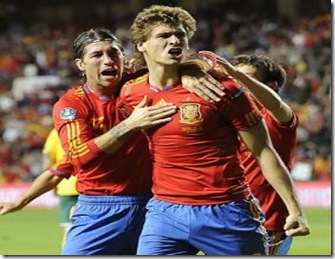 Espana_derriba_cabezazos_muro_lituano