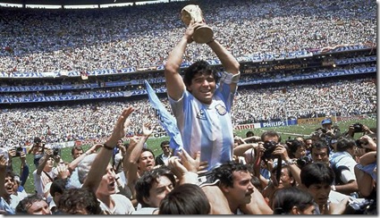 mito_Maradona_cumple_anos