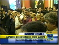 TARIJAcampesinosdisconformesconposesion1