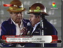 MINEROS-PIDEN RENUNCIA