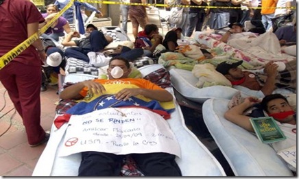 Jovenes-en-huelga-de-hambre-en-la-OEA