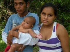 Niño y padres
