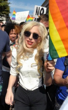 Lady-gaga-2011-new-york-gay