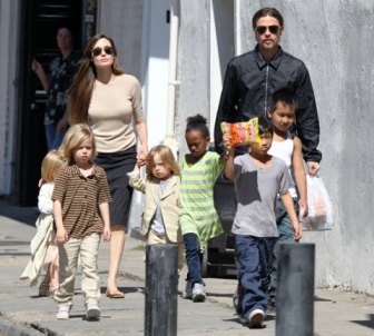 2011-06-17-10-27-19-10-every-time-brad-pitt-and-angelina-jolie-take-their