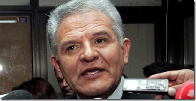 rolando-villena