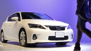 110113154856_hybrid_car_304x171_ap_nocredit