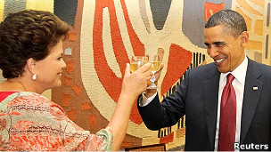 110323084018_obamadilma_304x171_reuters