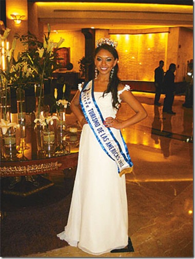 joyakalammissturismodelasamericas2012