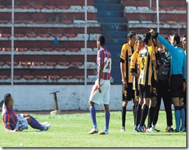 Discutido-atigrados-Oscar-Maldonado-Jemio_LRZIMA20120821_0010_3