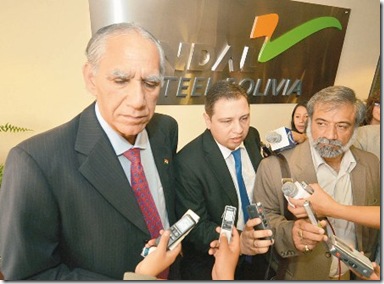 LA PAZ-15-09-11- El presidente de la empresa JIndal Steel Vikrant Gujral a tiempo de inaugurar sus nuevas oficinas informo que se esta revisando los contratos con YPFB para el transporte de gas. 
