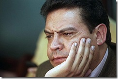 77560-luis_revilla