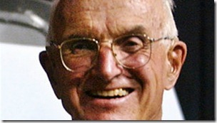 El médico estadounidense realizó el primer trasplante exitoso de un órgano humano.