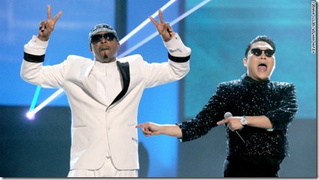 mc-hammer-psy-amas-2012
