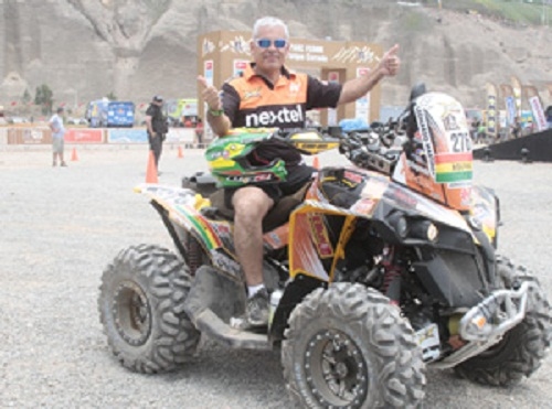 Boliviano Martínez sufre accidente y abandona el Dakar