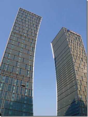 1127