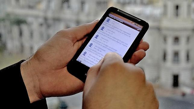 WhatsApp «mata» al SMS y amenaza ahora a Facebook WhatsApp «mata» al SMS y amenaza ahora a Facebook