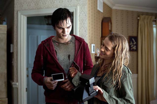 Comedias ligeras para narrar el amor adolescente en la era post 'Robsten': ahora tocan zombies. 