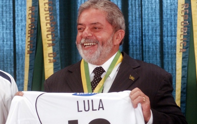 Lula vendría a Bolivia para abogar por hinchas del Corinthians detenidos Lula vendría a Bolivia para abogar por hinchas del Corinthians detenidos