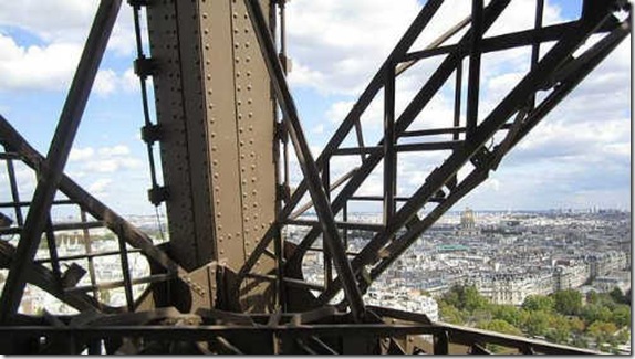113EiffelTowerDetials1--644x362