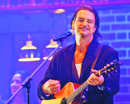 Ricardo-Arjona