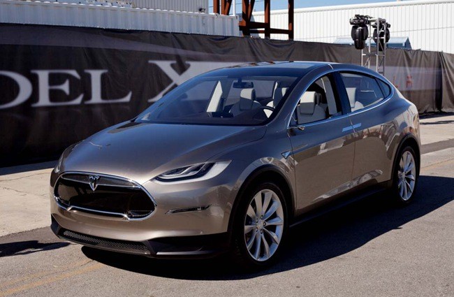 Tesla Model X gris