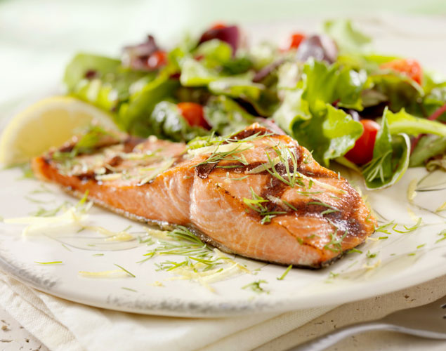 La dieta española es deficitaria en Omega 3, que se encuentra en pescados como el salmón