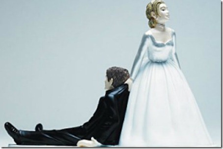 solteros-casados-mh107_thumb_a