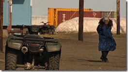 Los habitantes de Kivalina esperan que el gobierno estadounidense los ayude a encontrar otro lugar donde vivir.