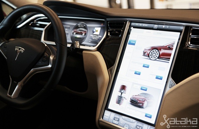 Tesla Model S prueba en Ibiza interior